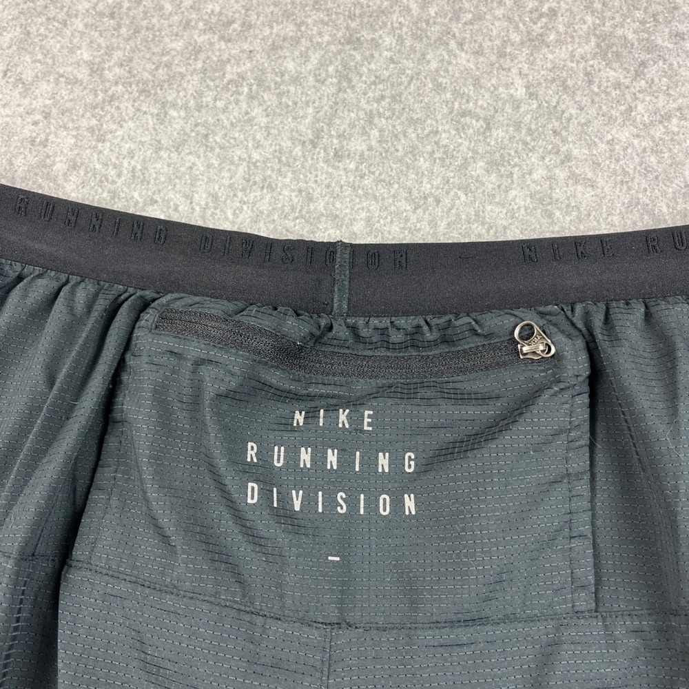 Nike Running Division Shorts Mens XXL Black Gray 2-in-1 Athletic DA1290-010 - Picture 5 of 8